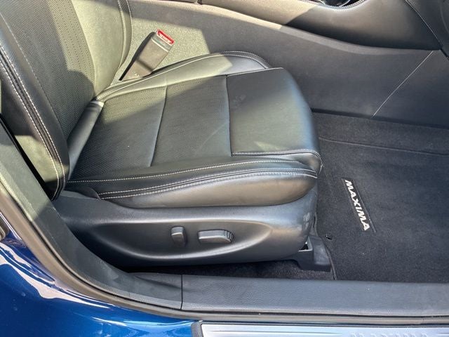 2023 Nissan Maxima SV