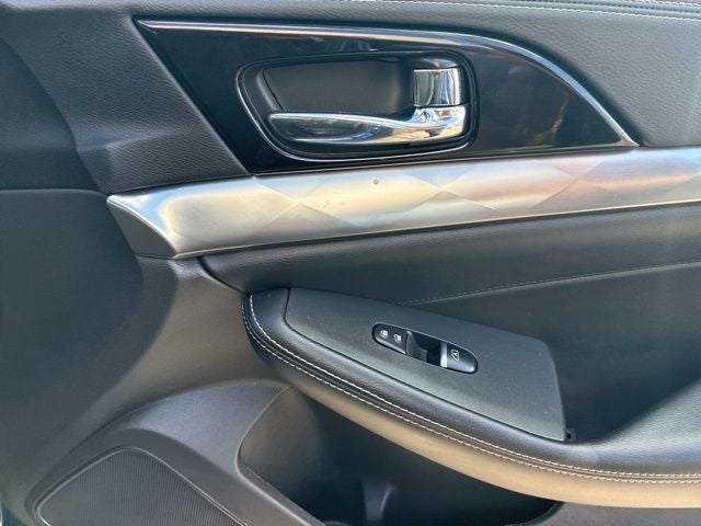 2023 Nissan Maxima SV