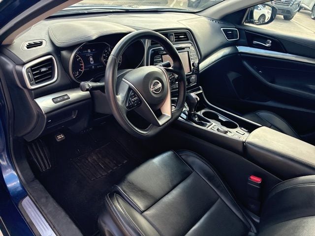 2023 Nissan Maxima SV