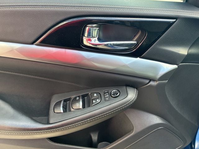 2023 Nissan Maxima SV