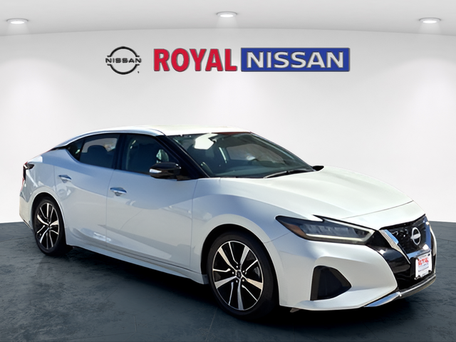 2023 Nissan Maxima SV