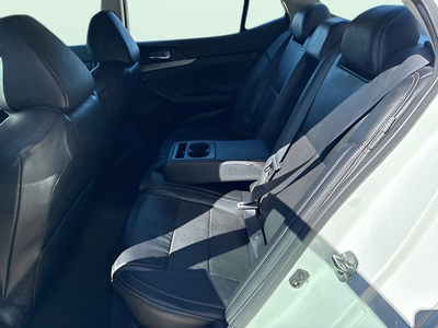 2023 Nissan Maxima SV