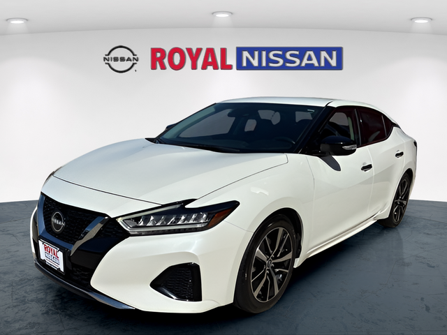 2023 Nissan Maxima SV