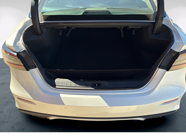 2023 Nissan Maxima SV