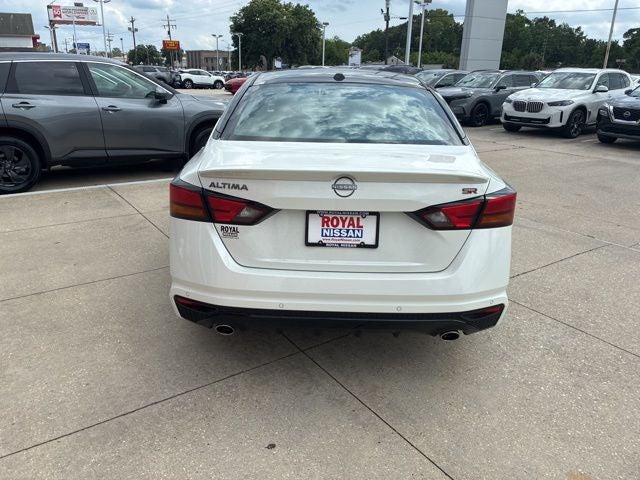 2026 Nissan Altima SR