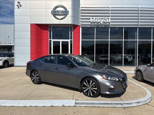 2022 Nissan Altima SR