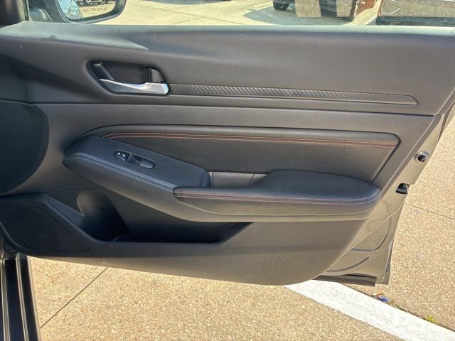 2022 Nissan Altima SR