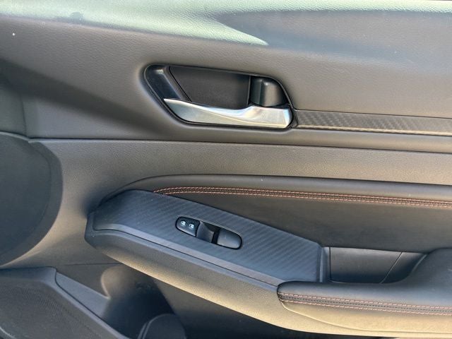 2022 Nissan Altima SR