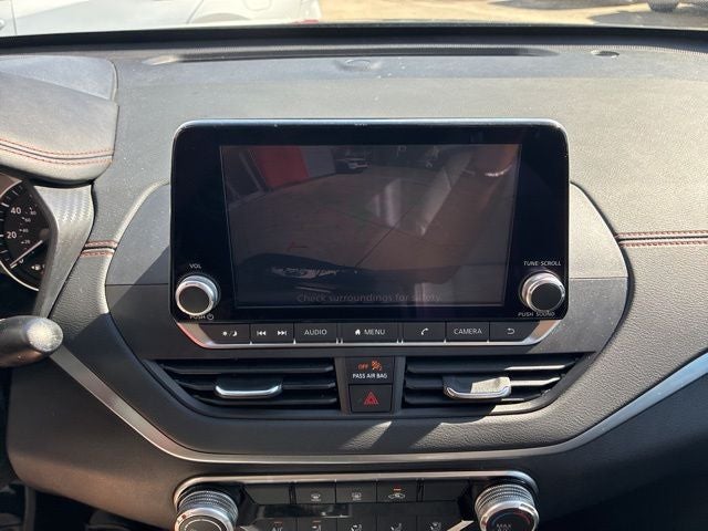2022 Nissan Altima SR