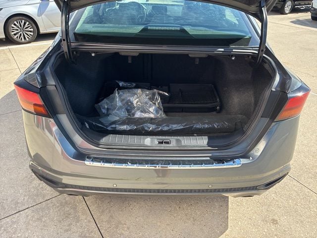 2022 Nissan Altima SR