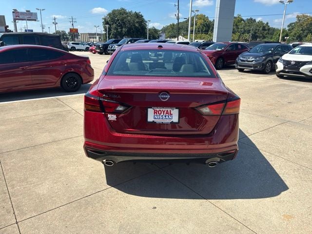 2026 Nissan Altima SR
