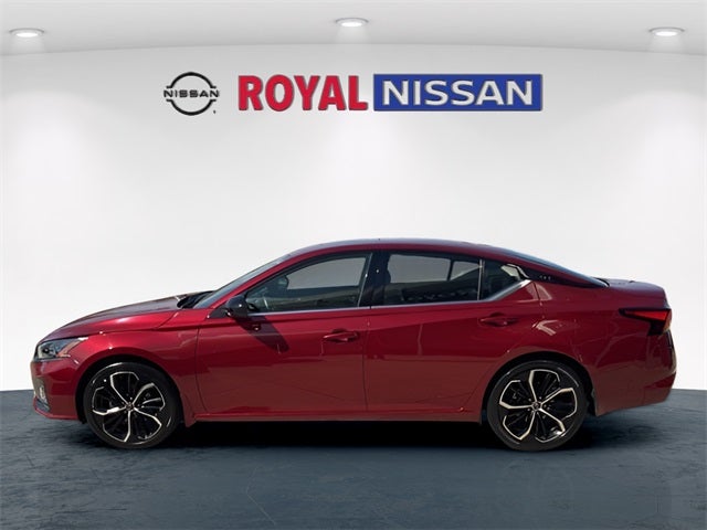 2025 Nissan Altima 2.5 SR