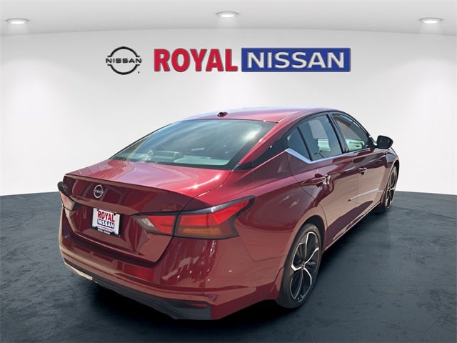 2025 Nissan Altima 2.5 SR