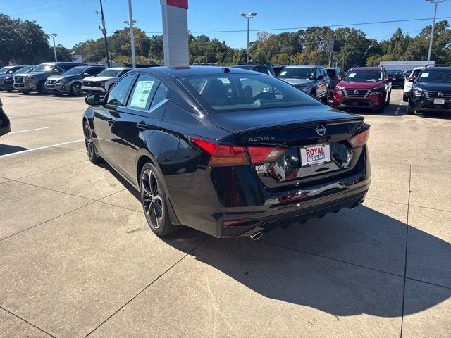 2026 Nissan Altima SR