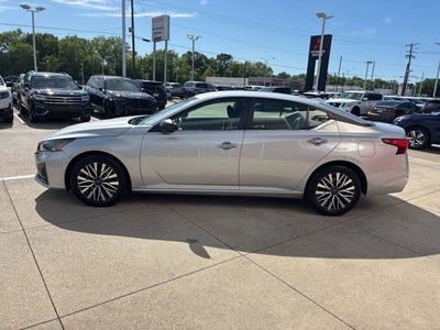 2024 Nissan Altima SV