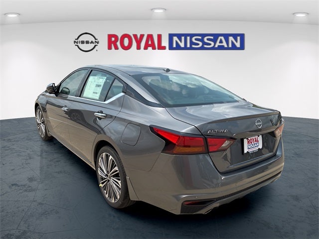 2025 Nissan Altima SL