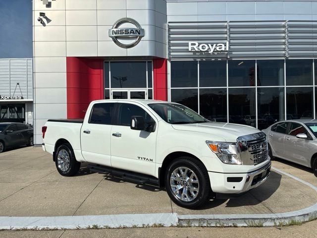 2024 Nissan TITAN Crew Cab SV