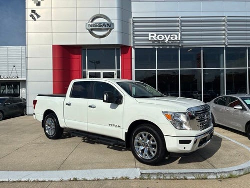 2024 Nissan TITAN Crew Cab SV