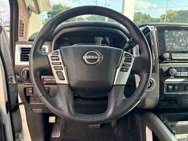 2024 Nissan TITAN Crew Cab SV