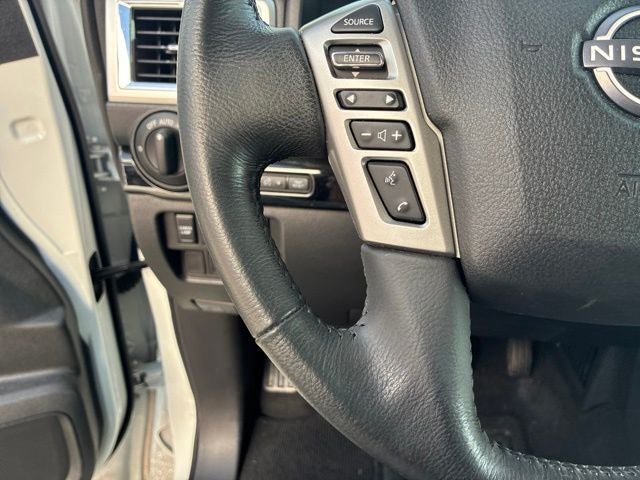 2024 Nissan TITAN Crew Cab SV