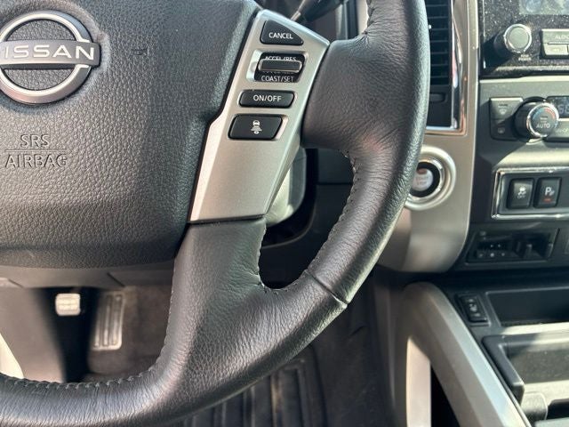 2024 Nissan TITAN Crew Cab SV