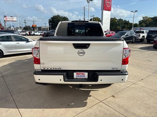 2024 Nissan TITAN Crew Cab SV
