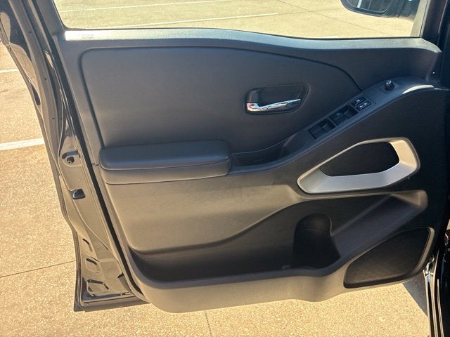 2025 Nissan Frontier Crew Cab SV