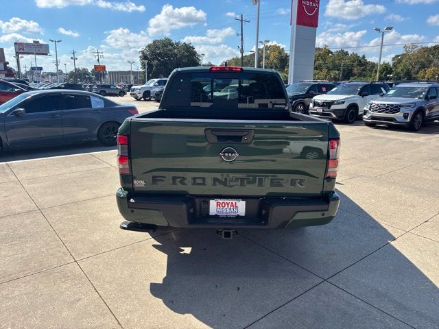 2027 Nissan Frontier Crew Cab SV