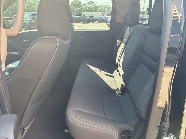 2024 Nissan Frontier Crew Cab SV