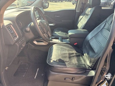 2024 Nissan Frontier Crew Cab SV