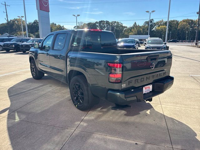 2027 Nissan Frontier Crew Cab SV