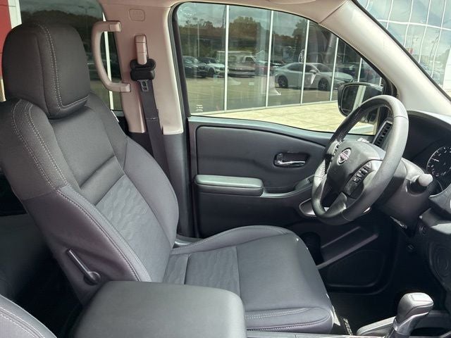2024 Nissan Frontier Crew Cab SV