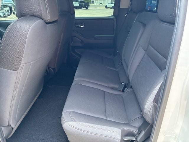 2024 Nissan Frontier Crew Cab SV