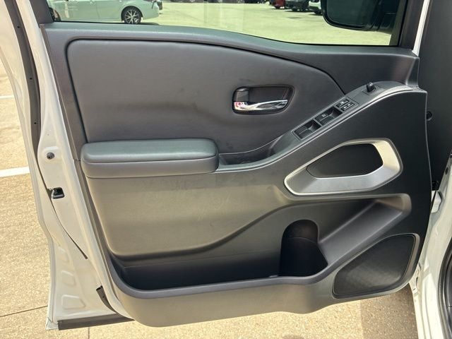 2024 Nissan Frontier Crew Cab SV