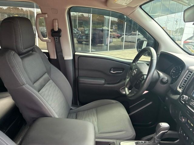 2024 Nissan Frontier Crew Cab SV