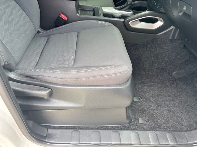 2024 Nissan Frontier Crew Cab SV