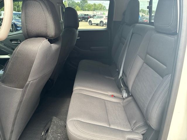 2024 Nissan Frontier Crew Cab SV