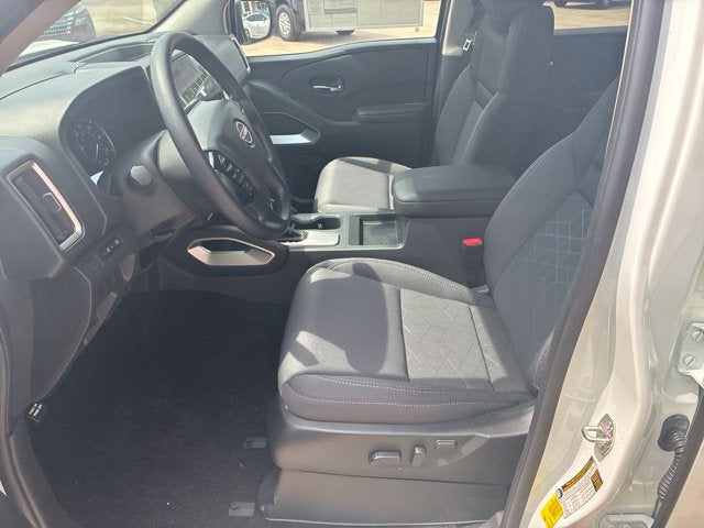 2027 Nissan Frontier Crew Cab SV
