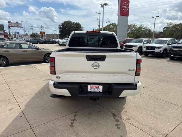 2026 Nissan Frontier Crew Cab SV