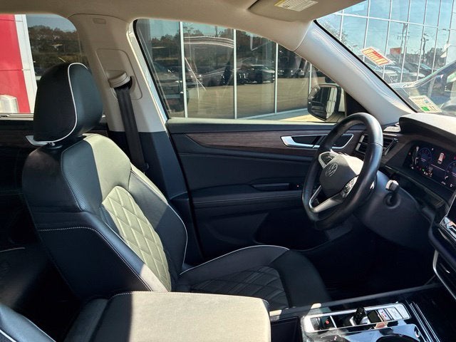 2024 Volkswagen Atlas 2.0T SEL Premium R-Line
