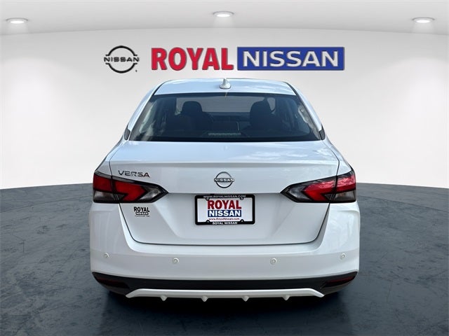 2025 Nissan Versa SV