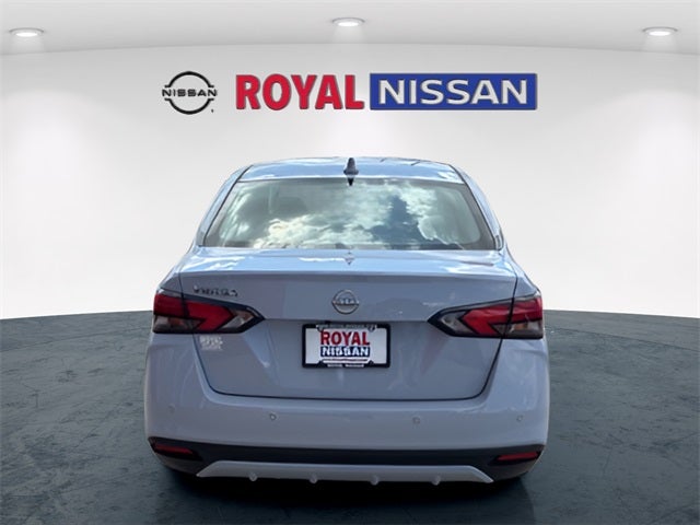 2025 Nissan Versa SV