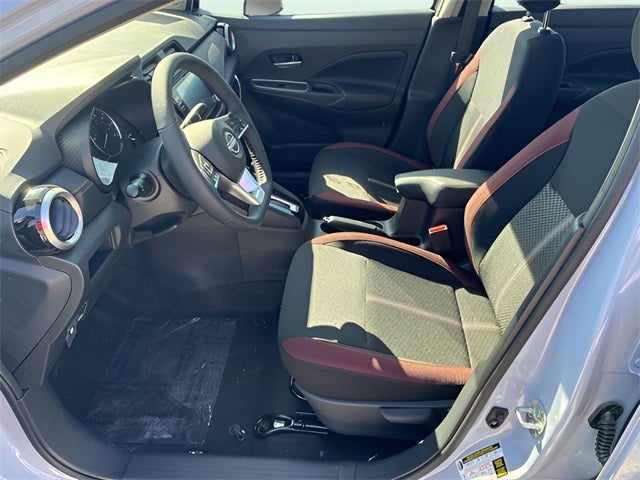 2025 Nissan Versa SR