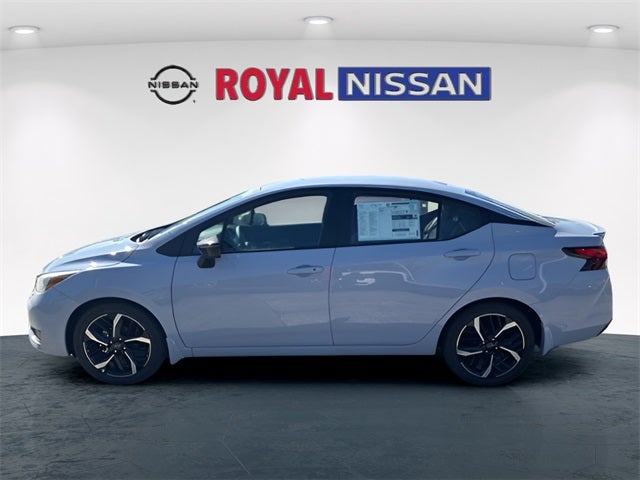2025 Nissan Versa SR
