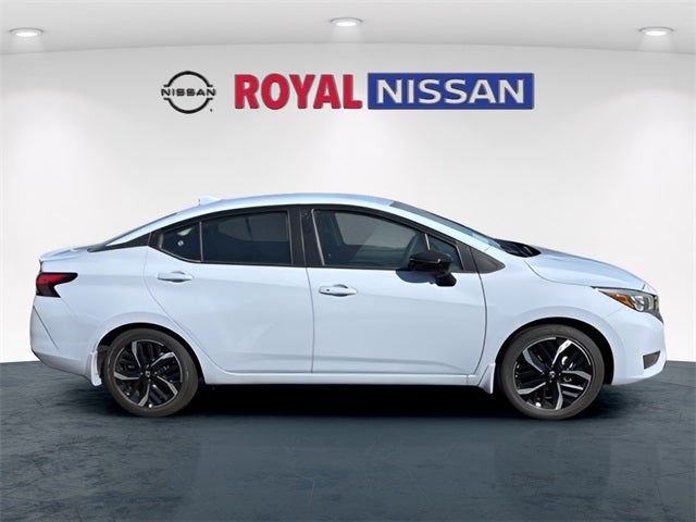 2025 Nissan Versa SR
