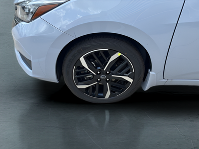 2025 Nissan Versa SR