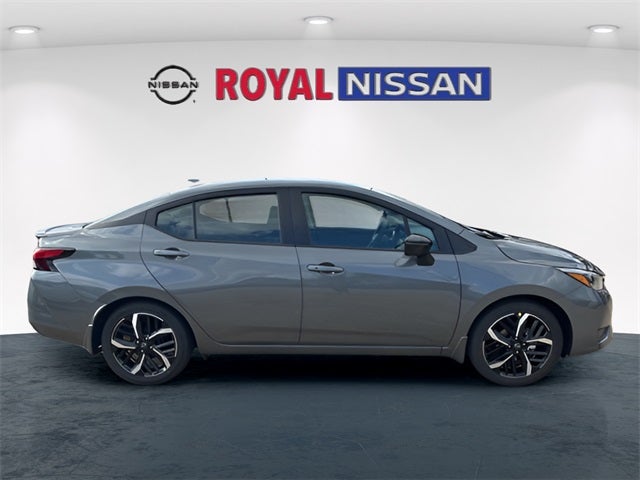 2025 Nissan Versa SR