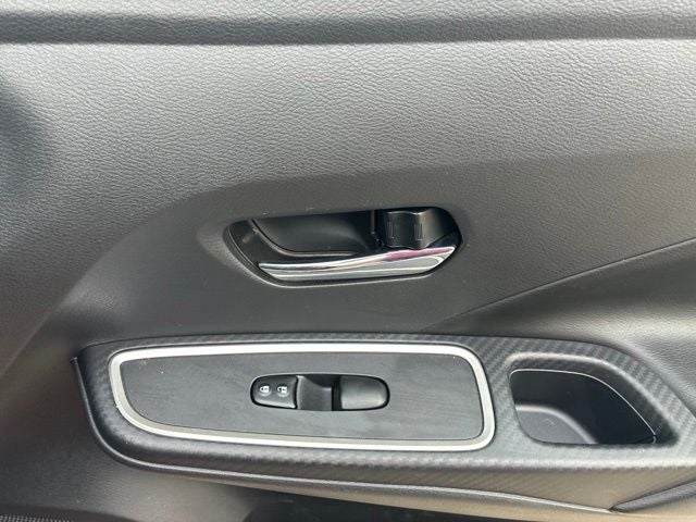 2021 Nissan Versa 1.6 SR