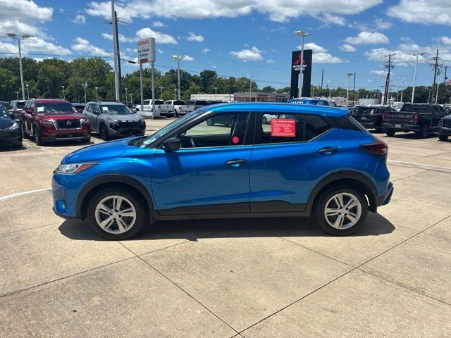 2024 Nissan Kicks S