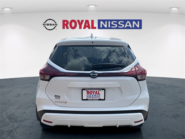 2024 Nissan Kicks S